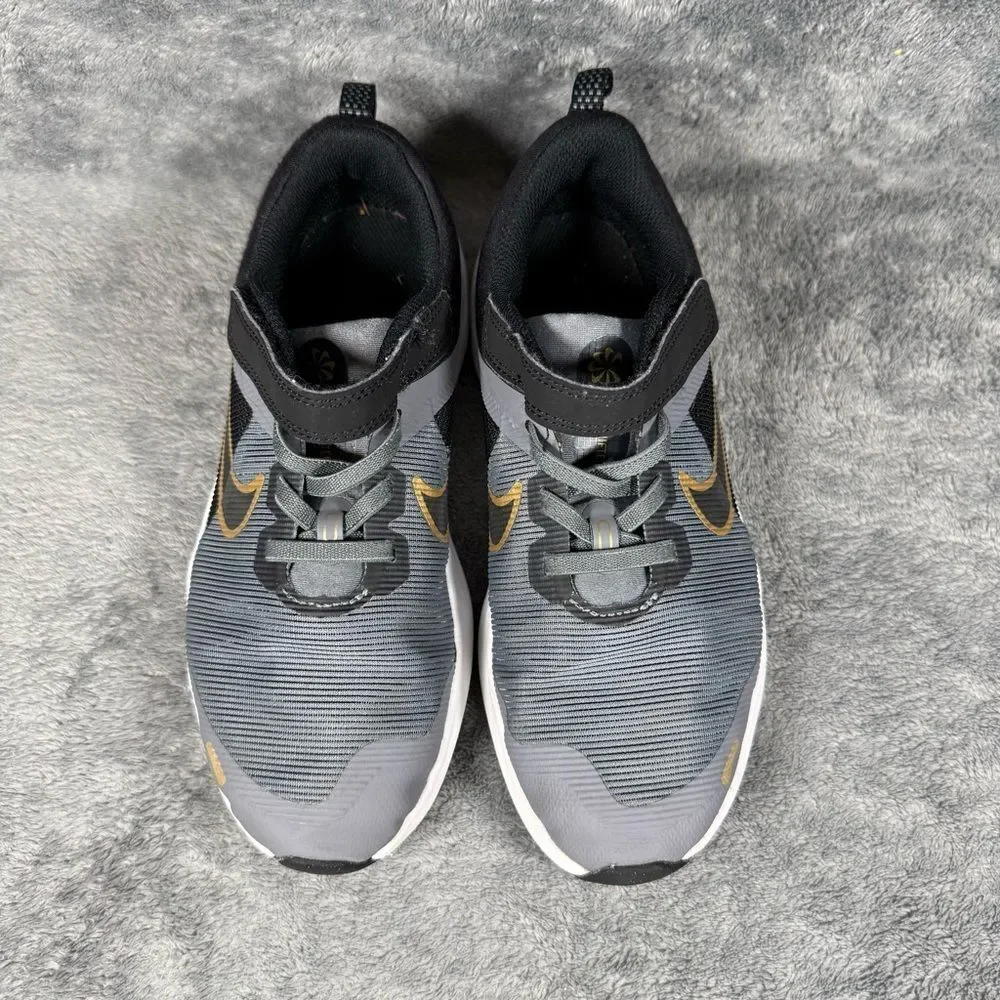 Nike Downshifter‎ 12 Next Nature Velcro Running Shoe Grey Metallic Gold No Tie